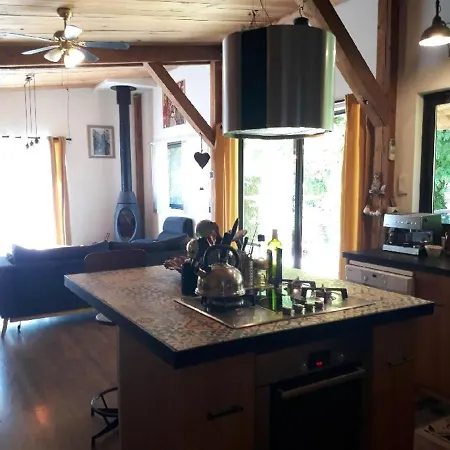 Chalet Ile De Miemar * Roquemaure (Gard)